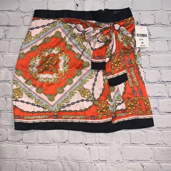 Forever 21 Dresses & Skirts - TIE UP SKIRT